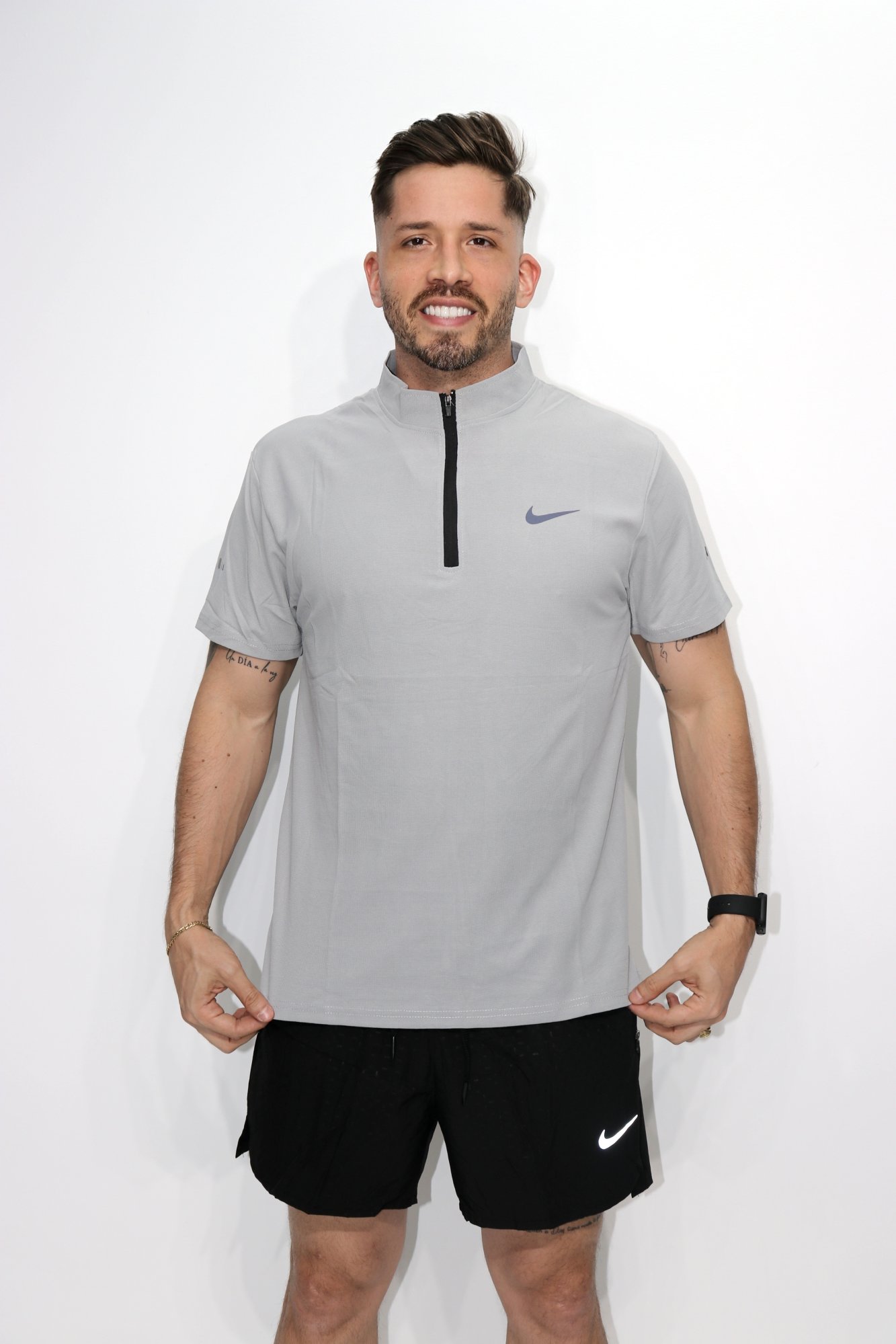 Franela deportiva con cierre Nike